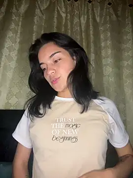 Snapshot of blinkiii_ chatting on 09.26.25 blinkiii  online show from 09.26.25