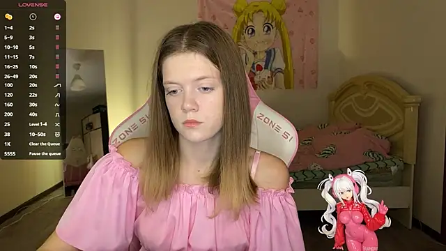 VibeQueenLucy online show from 10.17.25