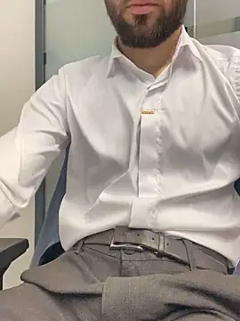 Snapshot of speddy34 chatting on 10.23.25 speddy34 online show from 10.23.25