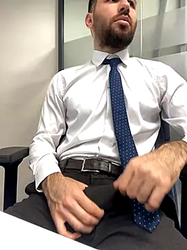 Snapshot of speddy34 chatting on 11.13.25 speddy34 online show from 11.13.25