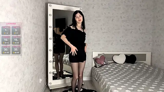 FakeLamb online show from 11.14.25