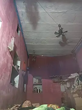 Snapshot of Hita_Grewal chatting on 09.11.25 Hita Grewal online show from 09.11.25