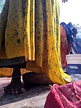 Snapshot of Hita_Grewal chatting on 11.22.25 Hita Grewal online show from 11.22.25