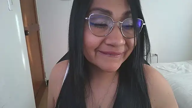 Snapshot of LissafeetHott chatting on 10.29.25 LissafeetHott online show from 10.29.25