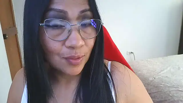 Snapshot of LissafeetHott chatting on 03.11.26 LissafeetHott online show from 03.11.26