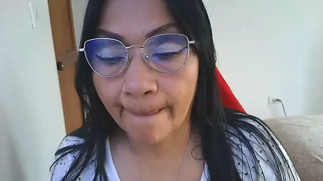 Snapshot of LissafeetHott chatting on 03.15.26 LissafeetHott online show from 03.15.26