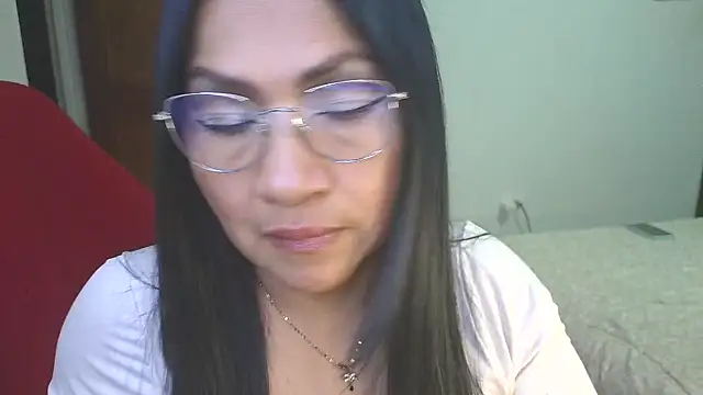 Snapshot of LissafeetHott chatting on 03.31.26 LissafeetHott online show from 03.31.26