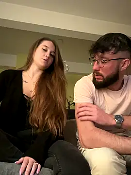 Snapshot of duomagique_off chatting on 10.31.25 duomagique off online show from 10.31.25