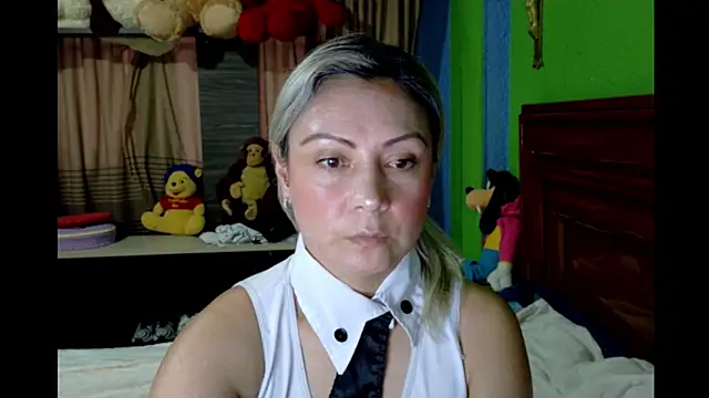 Snapshot of _Charlize_theron_ chatting on 02.22.26 Charlize theron online show from 02.22.26