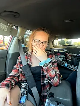 Snapshot of hotgirlkk1 chatting on 09.11.25 hotgirlkk1 online show from 09.11.25