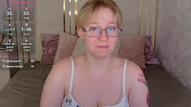 Snapshot of AlexandraGreen chatting on 05.16.26 AlexandraGreen online show from 05.16.26