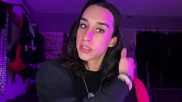 xoFrankie online show from 11.13.25