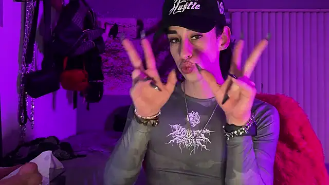 xoFrankie online show from 02.11.26