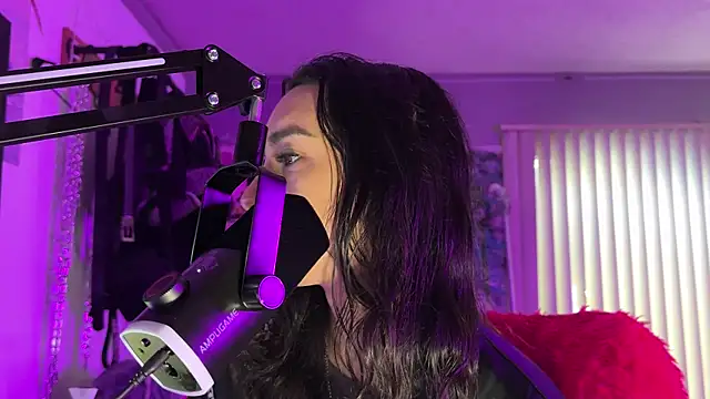 xoFrankie online show from 04.12.26