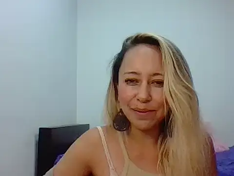 leah susman online show from 09.11.25