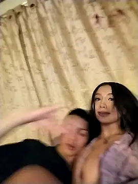 Snapshot of Ella_rr chatting on 09.11.25 Ella rr online show from 09.11.25