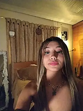 Snapshot of Ella_rr chatting on 11.27.25 Ella rr online show from 11.27.25