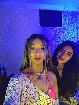 Snapshot of Ella_rr chatting on 12.14.25 Ella rr online show from 12.14.25