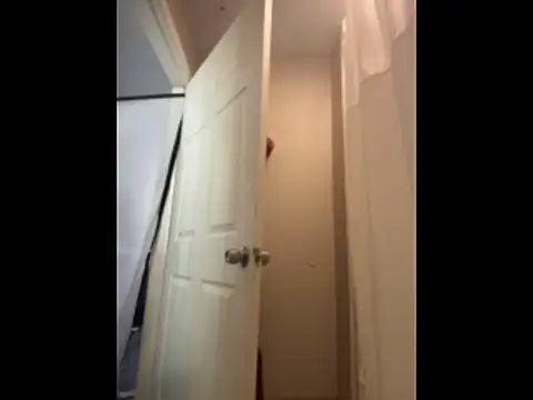 CinnaCakesss online show from 04.07.26