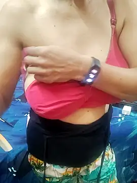 Snapshot of meenu_bhabhi547 chatting on 10.23.25 meenu bhabhi547 online show from 10.23.25