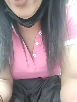 Snapshot of meenu_bhabhi547 chatting on 11.14.25 meenu bhabhi547 online show from 11.14.25