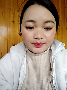lusy-000 online show from 10.20.25