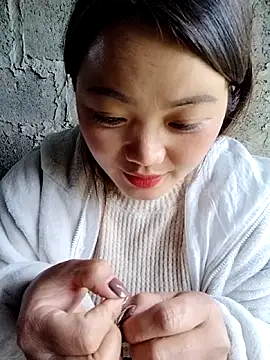 lusy-000 online show from 10.26.25