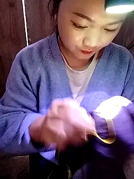 lusy-000 online show from 11.01.25