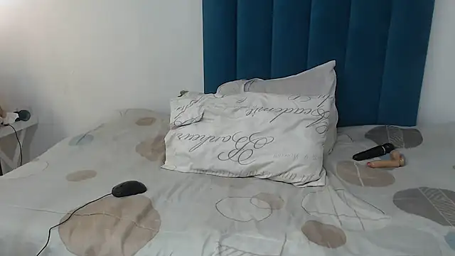 Bella 2025 online show from 09.21.25