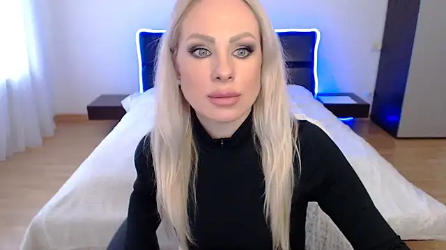 Tina Shines online show from 11.04.25