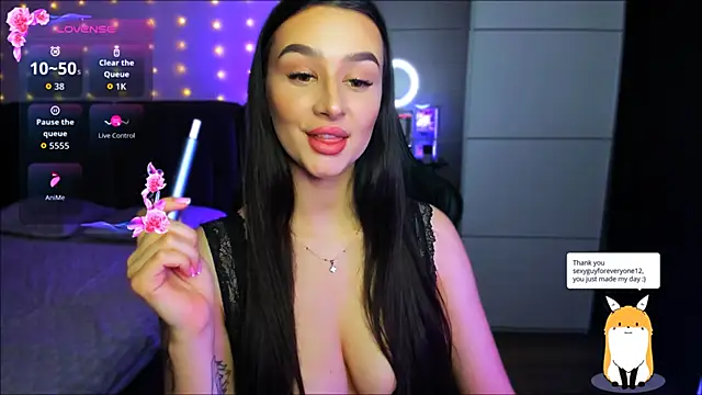 Snapshot of Veronica_Larsson chatting on 11.27.25 Veronica Larsson online show from 11.27.25