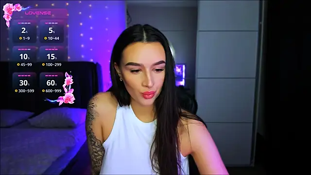 Snapshot of Veronica_Larsson chatting on 12.03.25 Veronica Larsson online show from 12.03.25