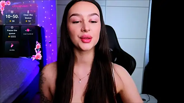 Veronica Larsson online show from 02.17.26