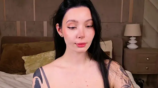 Goldy Stark online show from 11.06.25