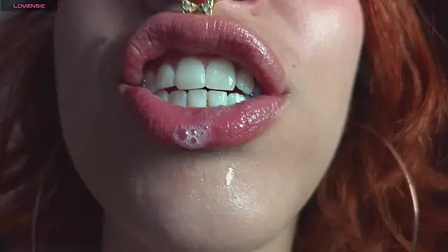 Snapshot of bri_von_dhara__ chatting on 06.18.26 bri von dhara online show from 06.18.26