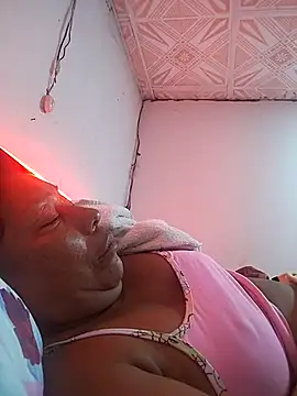 Naomi-Mature online show from 12.03.25