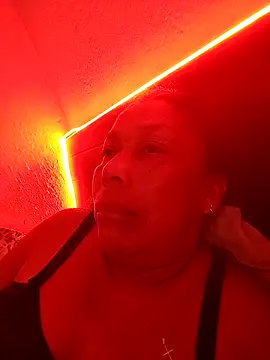 Naomi-Mature online show from 03.20.26