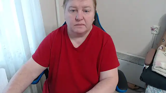 Snapshot of Bertie_Adeline chatting on 12.23.25 Bertie Adeline online show from 12.23.25