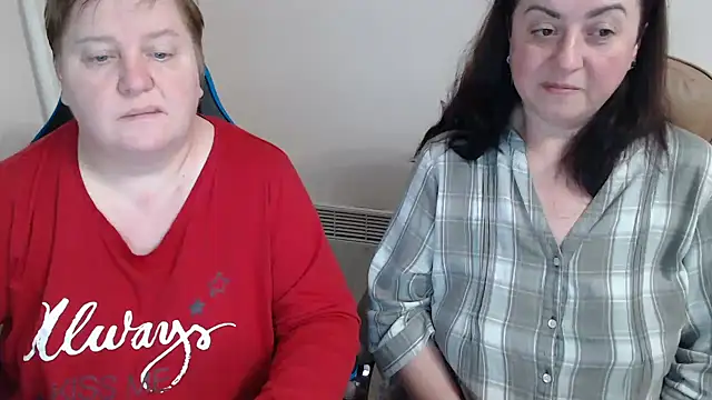 Snapshot of Bertie_Adeline chatting on 01.11.26 Bertie Adeline online show from 01.11.26