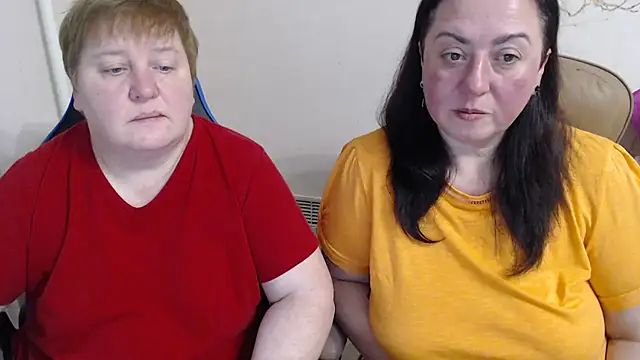 Snapshot of Bertie_Adeline chatting on 01.13.26 Bertie Adeline online show from 01.13.26