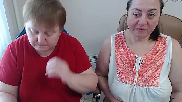 Snapshot of Bertie_Adeline chatting on 01.15.26 Bertie Adeline online show from 01.15.26