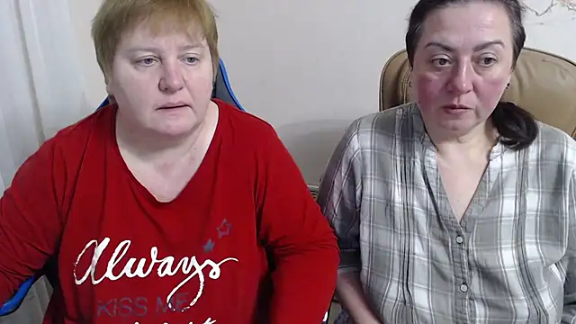 Snapshot of Bertie_Adeline chatting on 02.05.26 Bertie Adeline online show from 02.05.26