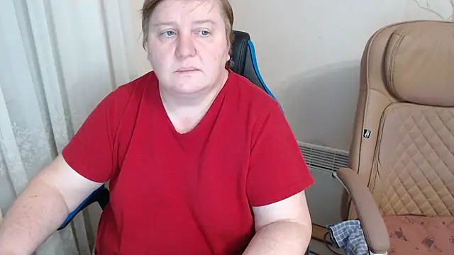 Snapshot of Bertie_Adeline chatting on 02.08.26 Bertie Adeline online show from 02.08.26