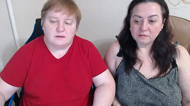 Snapshot of Bertie_Adeline chatting on 02.11.26 Bertie Adeline online show from 02.11.26