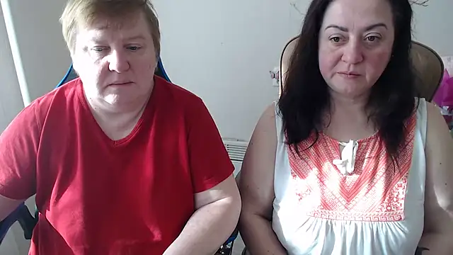 Snapshot of Bertie_Adeline chatting on 02.12.26 Bertie Adeline online show from 02.12.26