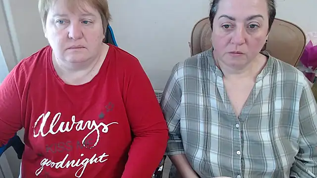 Snapshot of Bertie_Adeline chatting on 02.13.26 Bertie Adeline online show from 02.13.26