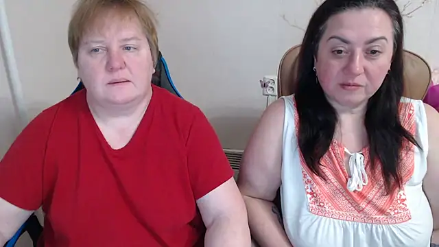 Snapshot of Bertie_Adeline chatting on 02.18.26 Bertie Adeline online show from 02.18.26