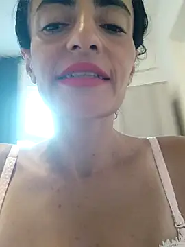 Gecenin Kralicesi online show from 09.11.25