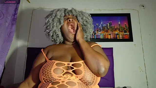 ebony NeighborMoans online show from 05.12.26