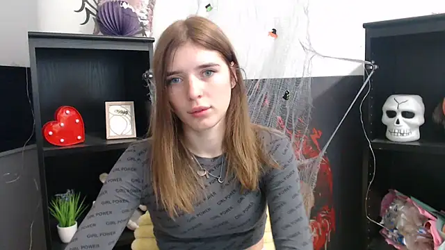 JuiceLips   online show from 11.11.25